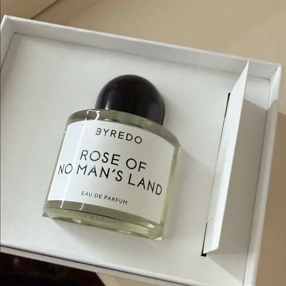 Byredo Rose of No Man's Land Fragrance Box - Picture 5 of 6